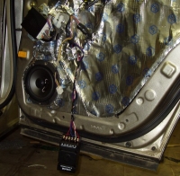 Установка Тыловая акустика DLS 426 в Lexus RX 300